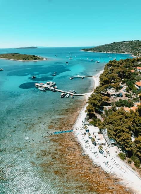 Split: Blue Lagoon & 3 Islands Small Group Speedboat Tour - Who should book this tour?