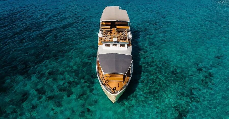 Split: Blue Lagoon and 3 Island Cruise with Food and Drinks - The Blue Lagoon near Drvenik: the main event