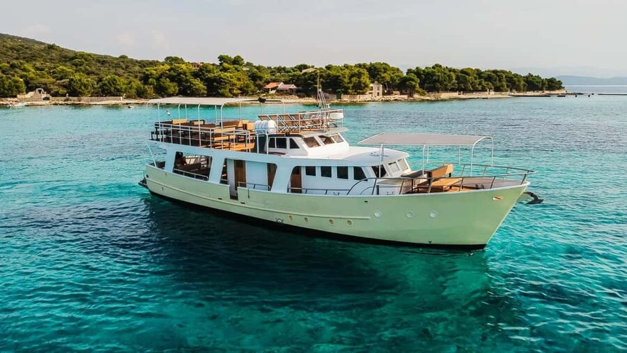Split: Blue Lagoon and 3 Island Cruise with Food and Drinks - Food, drinks, and the value of the $81 fare