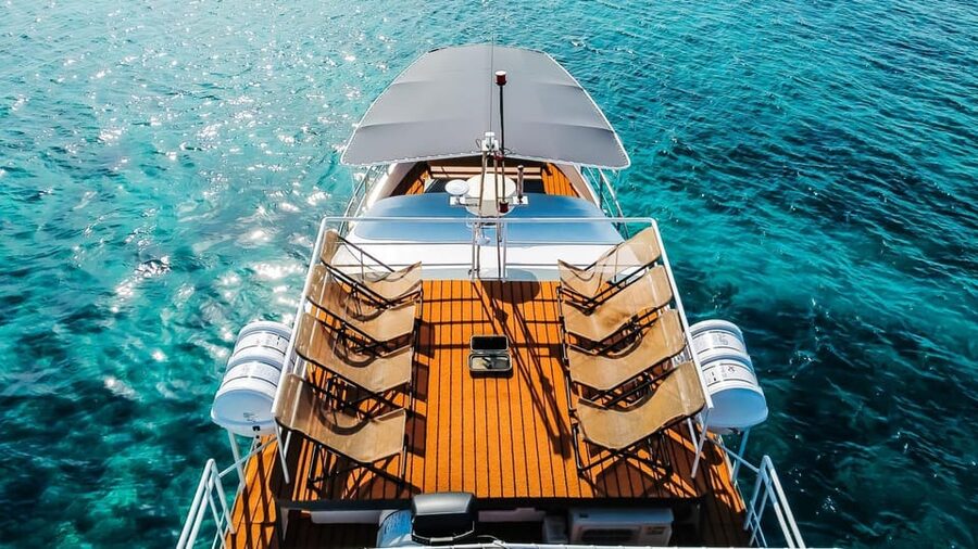 Split: Blue Lagoon and 3 Island Cruise with Food and Drinks - Should you book the Blue Lagoon and three-island cruise?