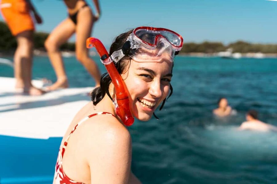 Split: Blue Lagoon and 3 Islands Speedboat Tour - Who should book this experience
