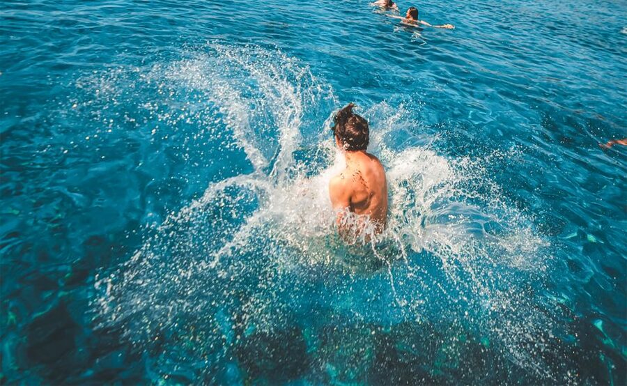 Split: Blue Lagoon and 3 Islands Speedboat Tour - Leaving Split by speedboat