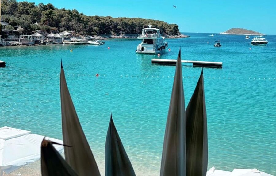 Split: Blue Lagoon, Hvar and 6 Islands Small Group Boat Tour - Milna on Brač starts the island circuit