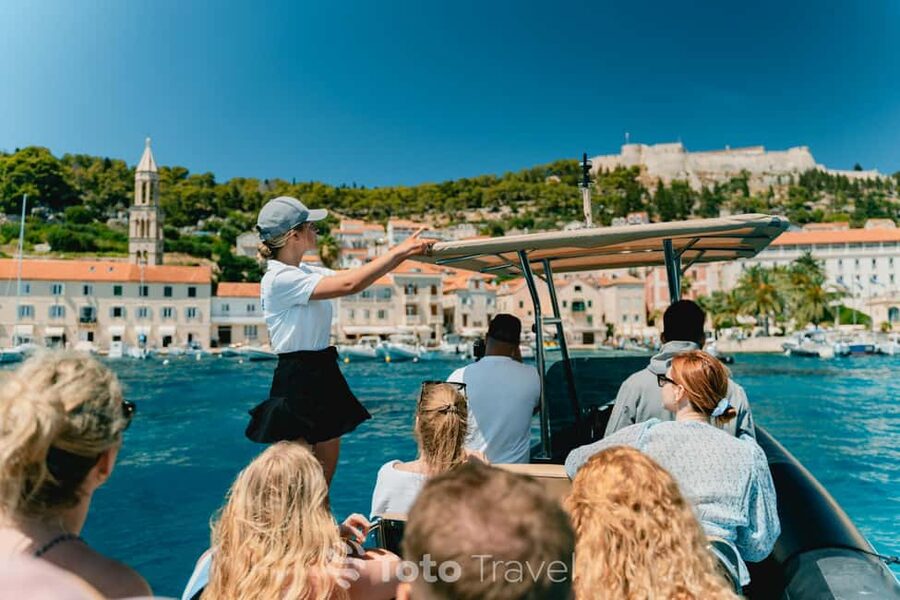 Split/Podstrana: Blue Cave, Hvar & 6 Islands Speedboat Trip - Budikovac and the Blue Lagoon view