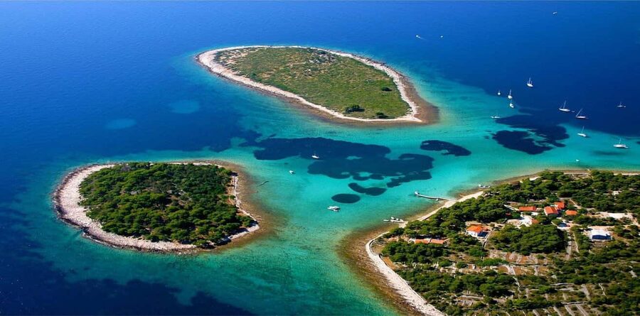 Split: Private Blue Lagoon 3 islands with speed boat - Who will enjoy this trip most