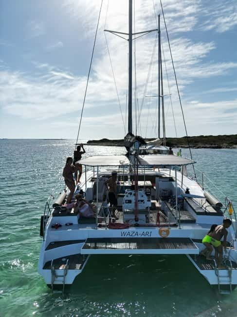 Stintino: full day tour catamaran Asinara Island - Why Asinara works so well as a boat day