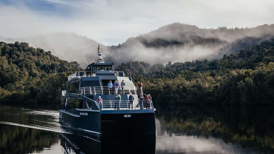 Strahan: Gordon River Cruise with Lunch & Sarah Island Walk - Sarah Island’s convict story