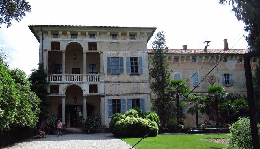 Stresa: 3 Borromean Islands Boat Tour - Who should book this island tour