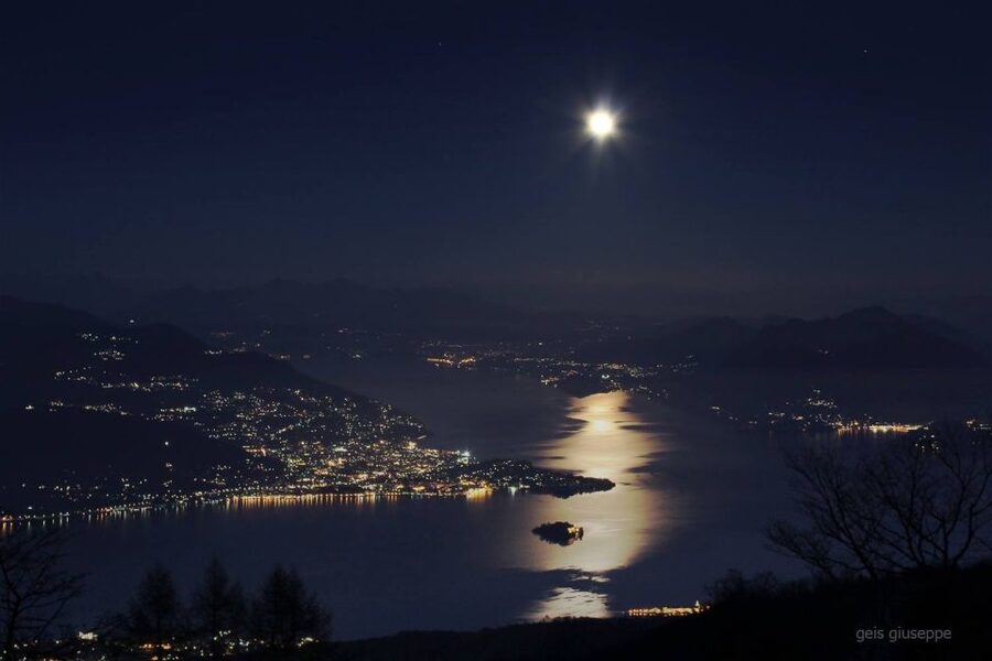 Stresa: Lake Maggiore and Borromean Islands Sunset Cruise - Why a sunset cruise is a smart way to see Lake Maggiore