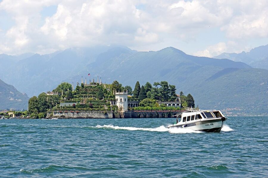 Stresa: Madre & Bella Borromean Islands Boat Trip - Isola Madre, a botanical garden with free-roaming birds