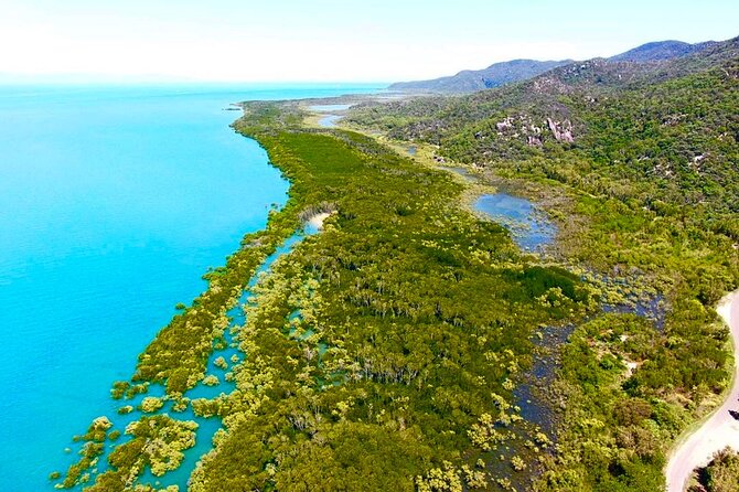 Sunset Cruise on Magnetic Island - Drew gives the trip its human side