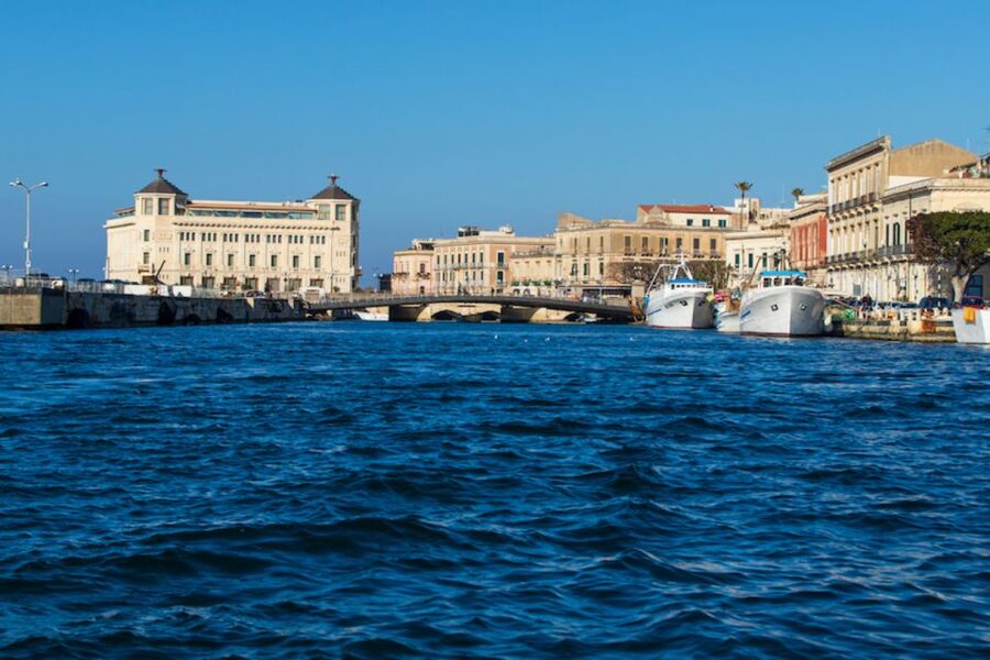 Syracuse: Ortigia Island Boat Tour with Lunch and Wine - Leaving Syracuse Harbor for a Sea-Level View of Ortigia