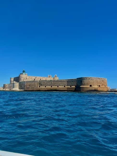 Syracuse: Ortigia Island & Sea Cave Boat Tour with Prosecco - Why the water is the right place to see Ortigia