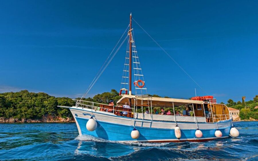Three Island Boat Tour With Lunch - A full sea day away from Dubrovnik