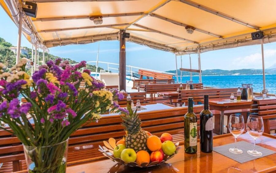 Three Island Boat Tour With Lunch - Timing, weather, and what to pack