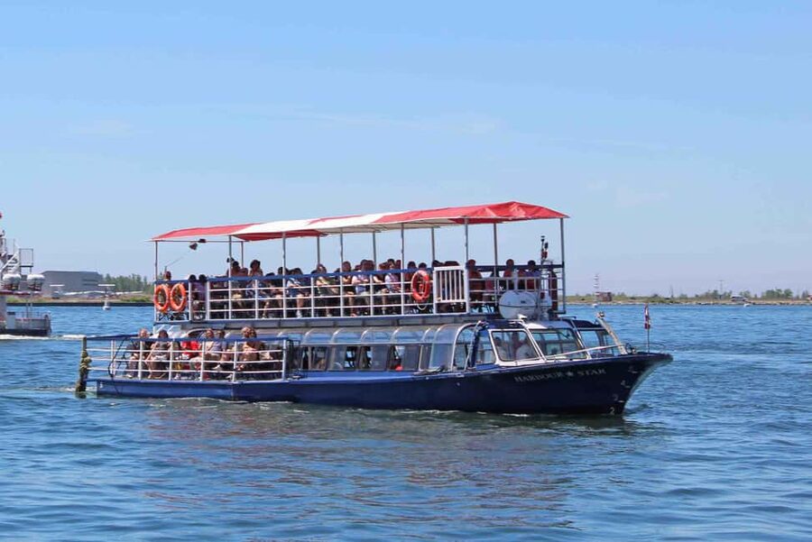 Toronto: Guided Harbour and Islands Sightseeing Cruise - Who will enjoy this cruise most?