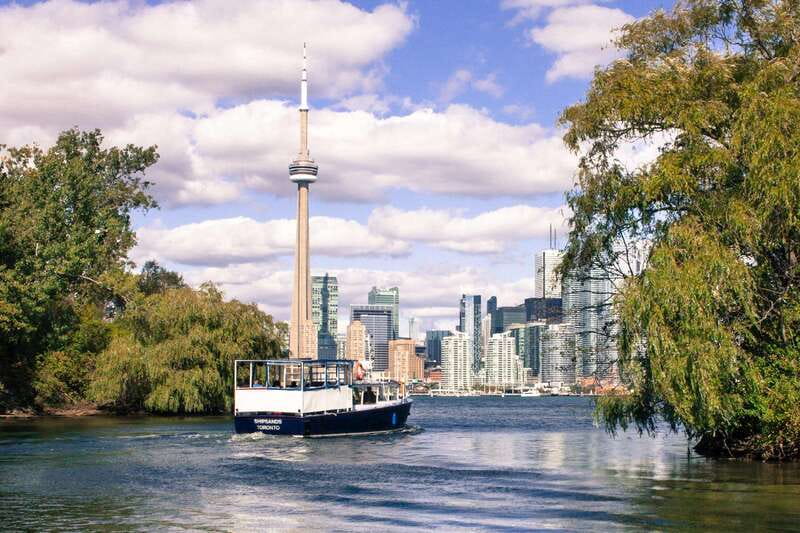 Toronto: Harbor and Islands Sightseeing Cruise - How good is the live commentary?