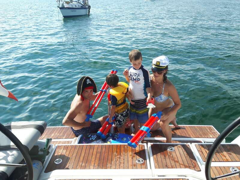 Toronto: Sailing Yacht Cruise of Toronto Harbor and Islands - What the $138 price includes