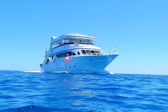 ViP Orange Bay Giftun Island Tour By Boat With Lunch in Hurghada - Crew, guides, and the feel on board