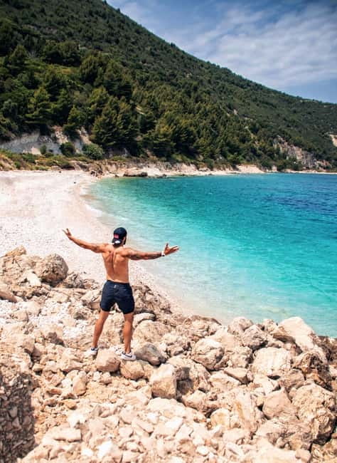 Vlorë: Sazan Island, Haxhi Ali Cave, and Karaburun Boat Tour - The speedboat ride to Sazan Island