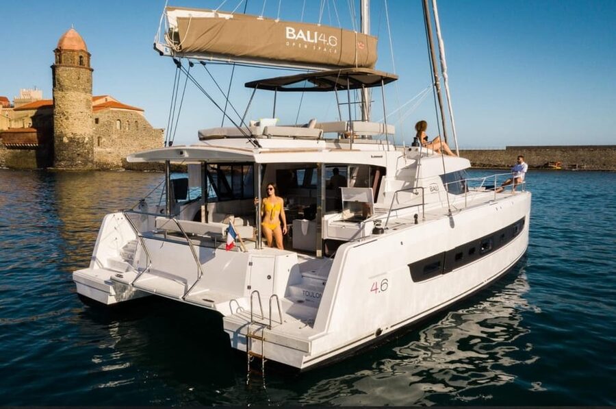 Yacht catamaran trip to the Lavezzi Islands - Why the smaller group matters