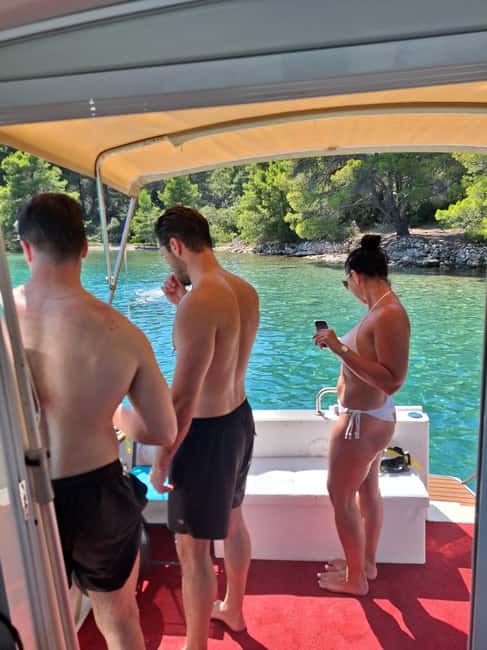 Zadar: Adventure on 6 islands, 3 lagoons, 1 cave, Bio Fruits - A cave and places outside the usual guidebook