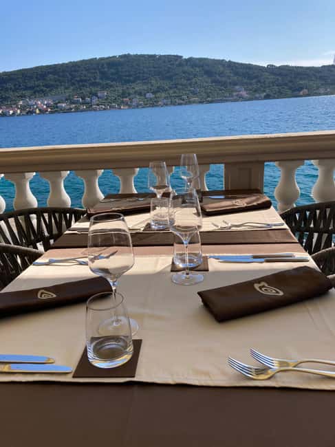 Zadar: Half-Day Island-Hopping and Lagoons Cruise with Fruit - A final lagoon before the ride home