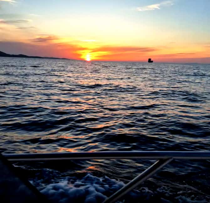 Zadar: Half-Day Island-Hopping and Lagoons Cruise with Fruit - What the 35 dollar price really buys
