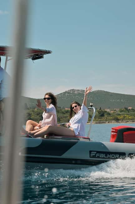 Zadar:Speedboat Tour Thrill Ride with Snorkeling on 3 island - Key points at a glance