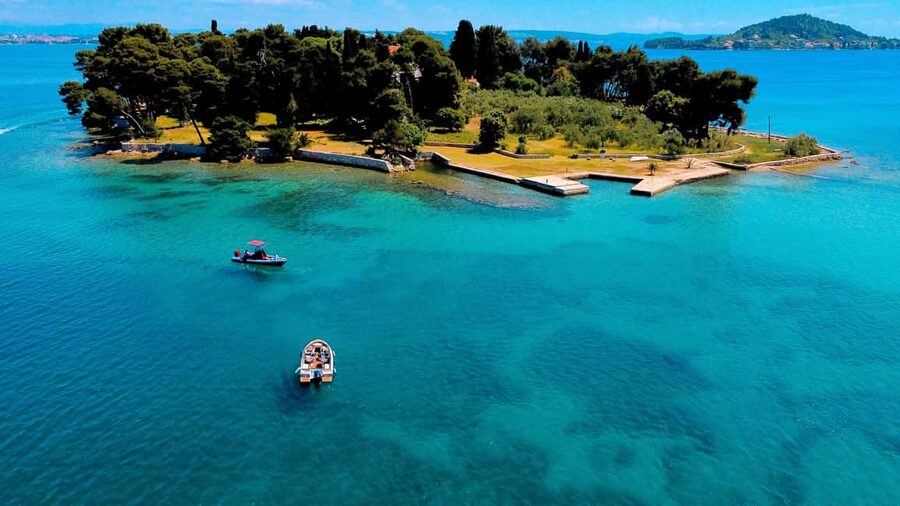 Zadar:Speedboat Tour Thrill Ride with Snorkeling on 3 island - Ošljak: a small island with a quiet start