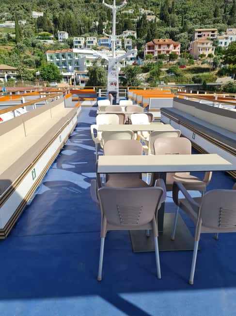 Zakynthos: Daily cruise around the island - Makri Gialo: your first swim at a turquoise bay