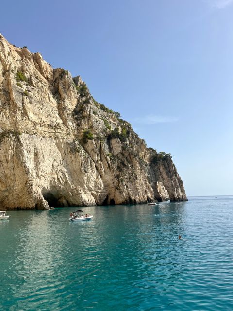 Zakynthos: Turtle Island & Keri Caves Glass-Bottom Boat Tour - Cameo Island and the approach through Laganas